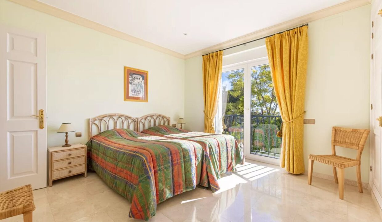 benahavis-villa-12