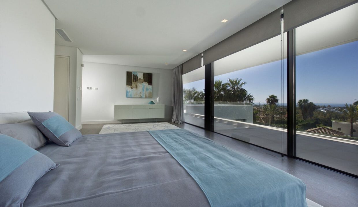 detached-benahavis-12