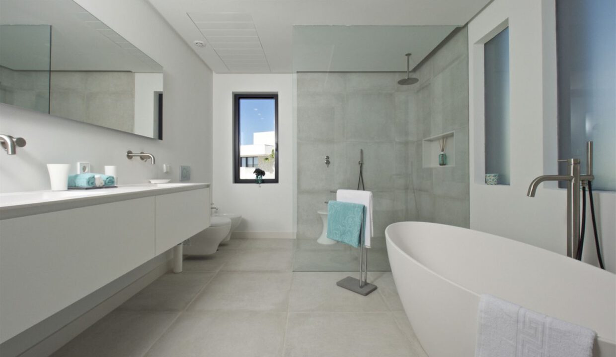 detached-benahavis-14