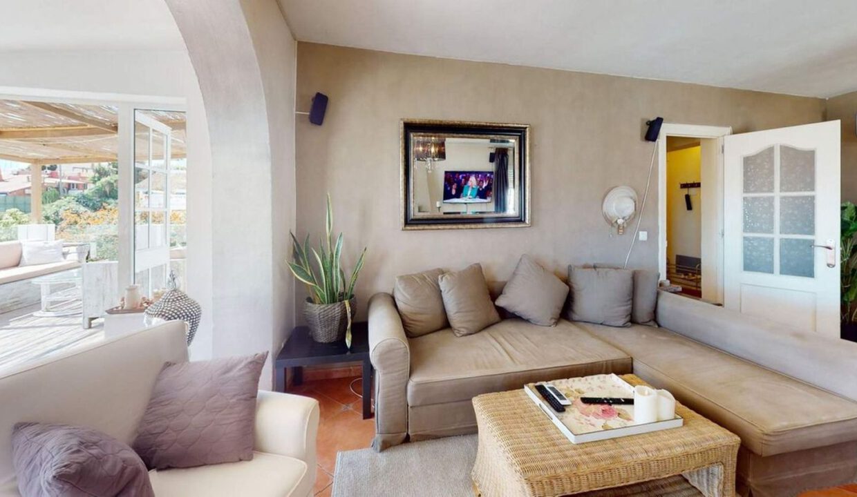 funegirola-castle-villa-17