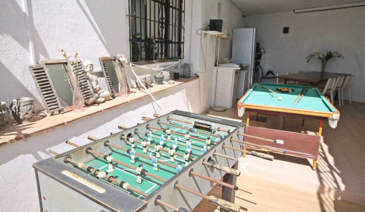 funegirola-castle-villa-2