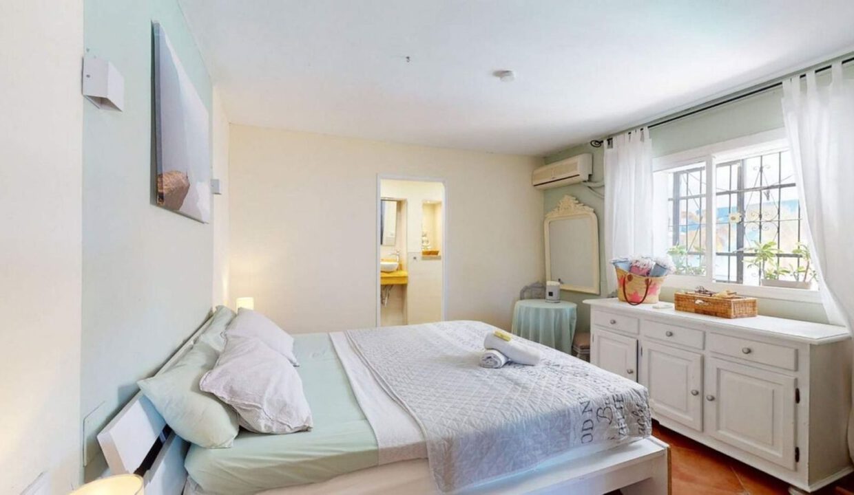 funegirola-castle-villa-5