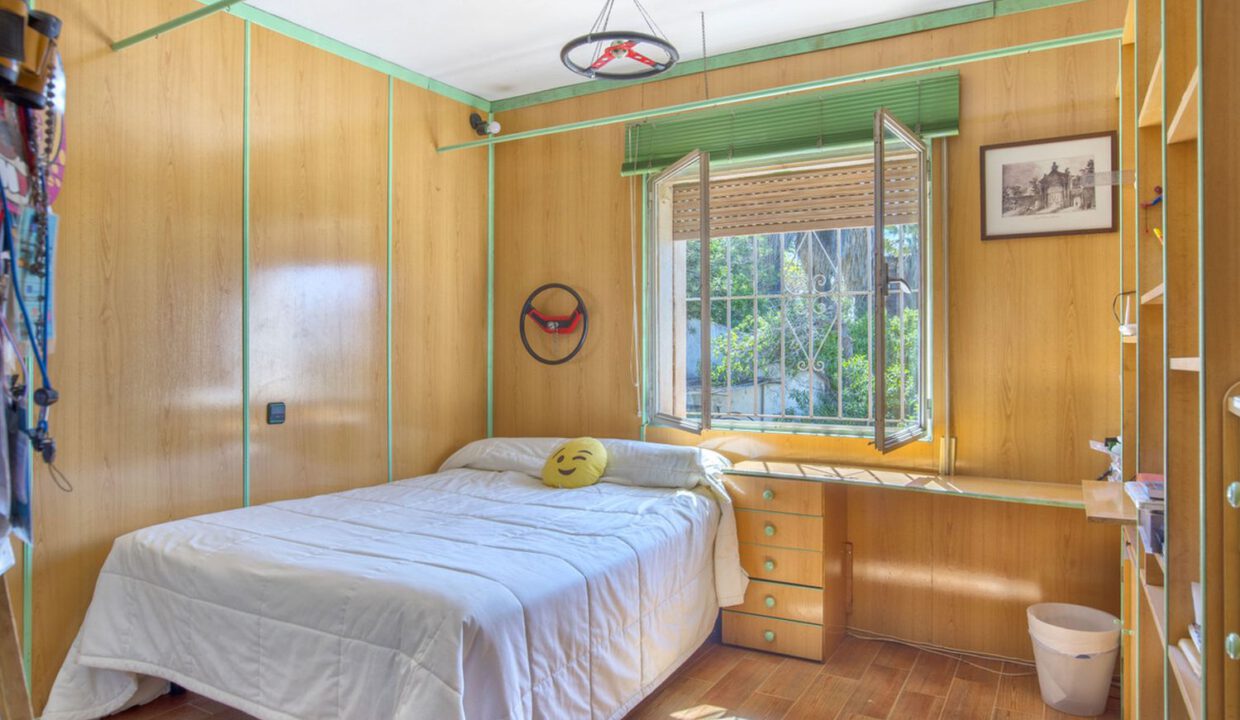 rustic-villa-marbella-12