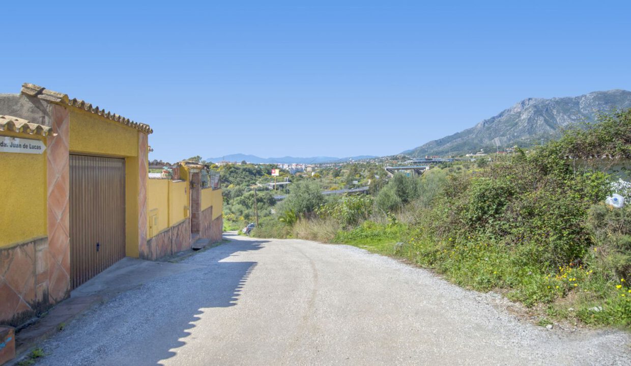 rustic-villa-marbella-23