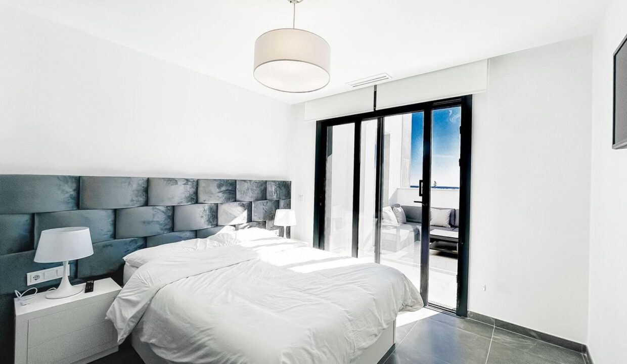 estepona-duplex-penthouse-12