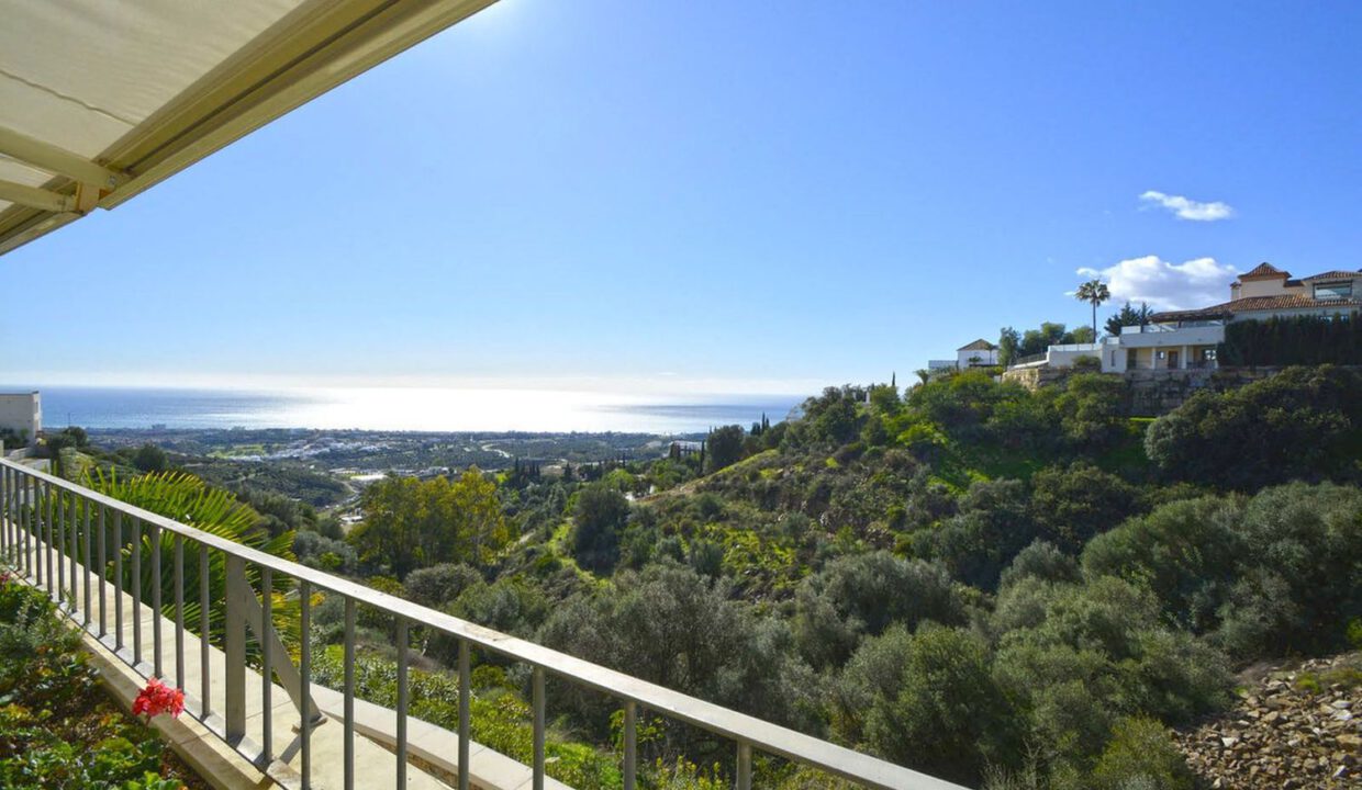 los-monteros-apartment-13