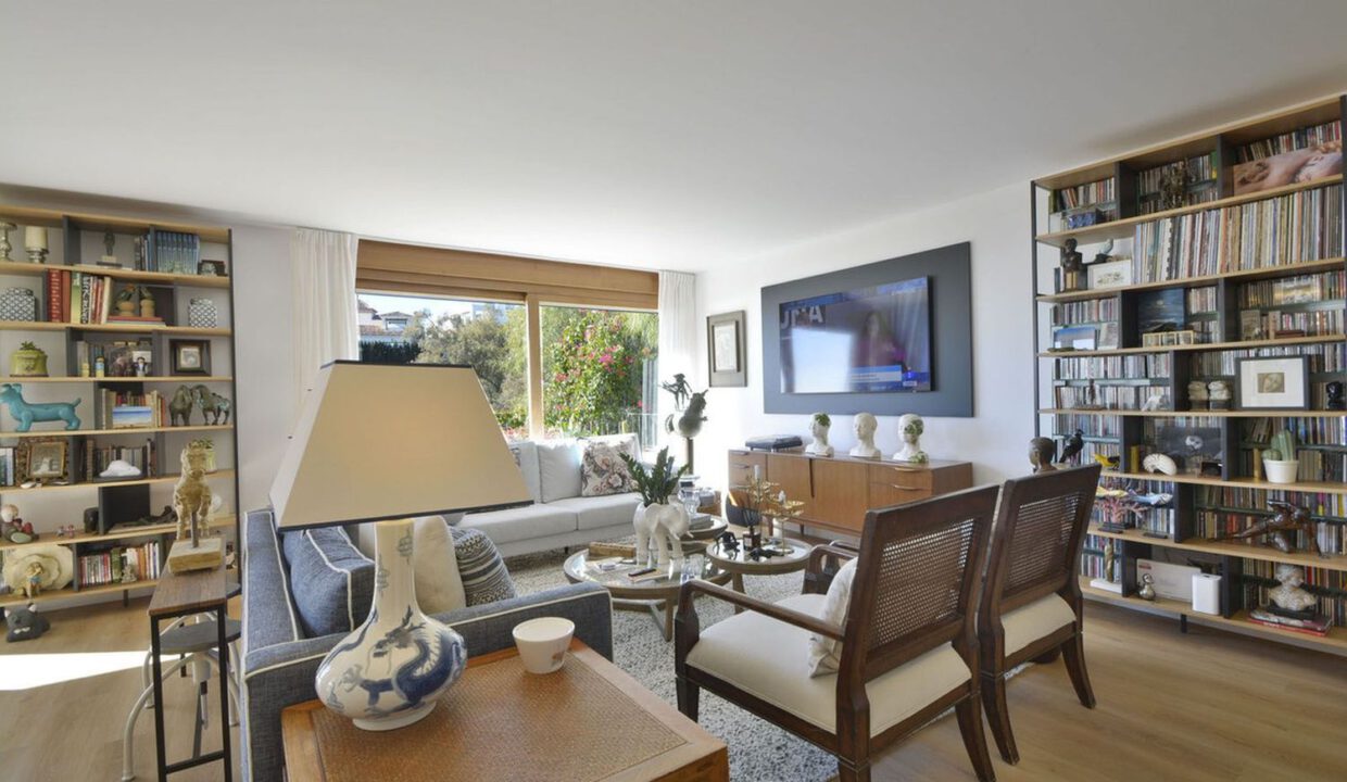 los-monteros-apartment-2