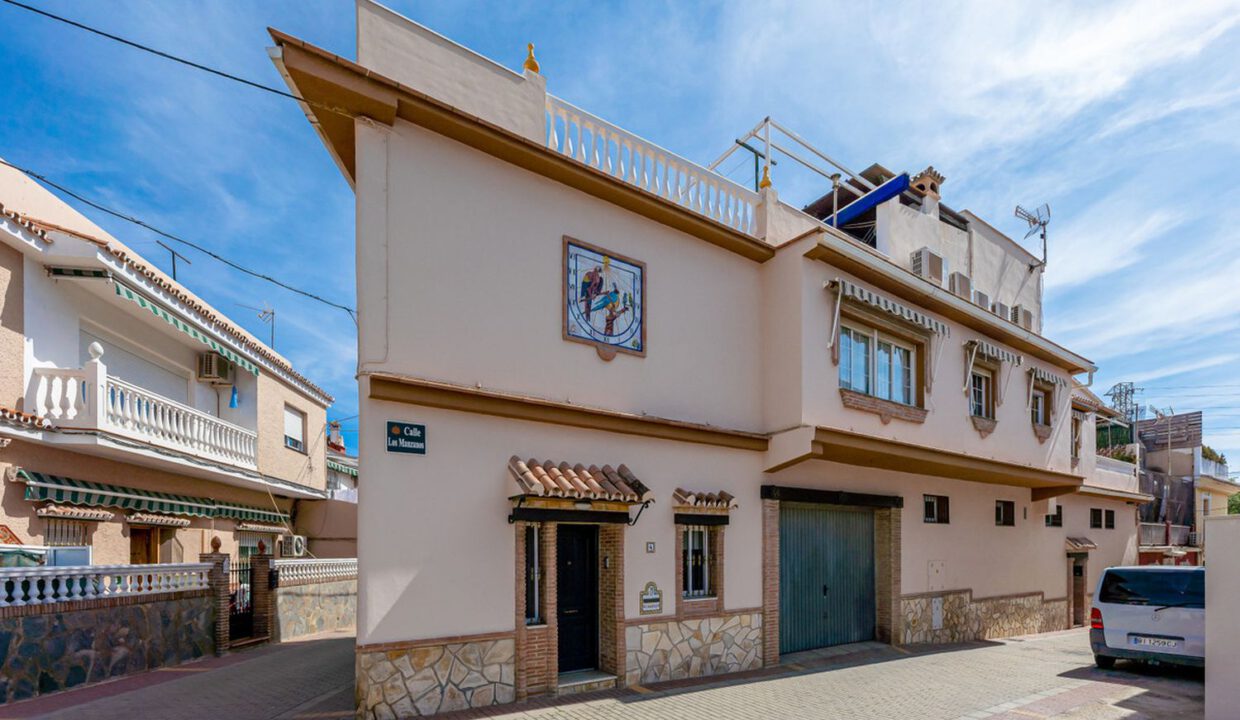 los-pacos-semi-detached-1