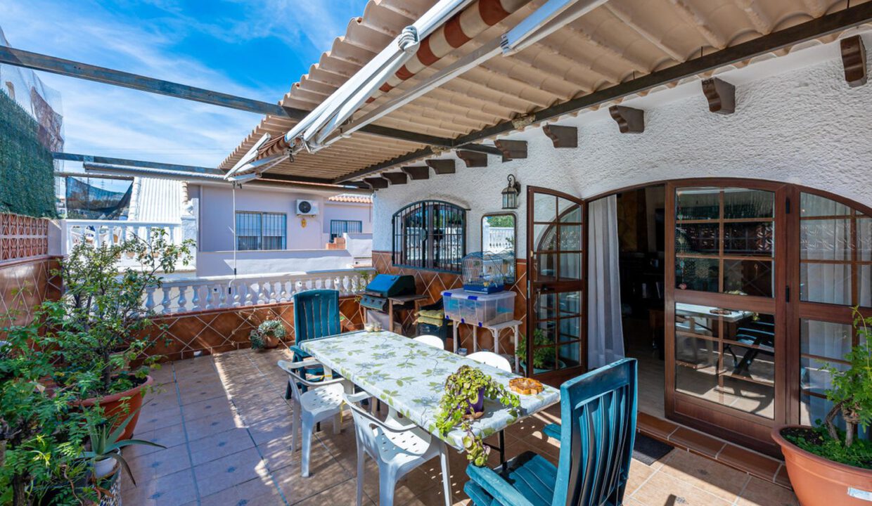 los-pacos-semi-detached-15