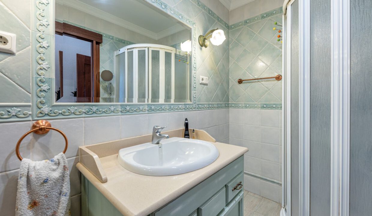 los-pacos-semi-detached-5