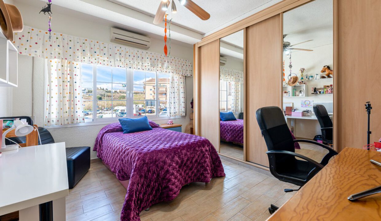 los-pacos-semi-detached-6