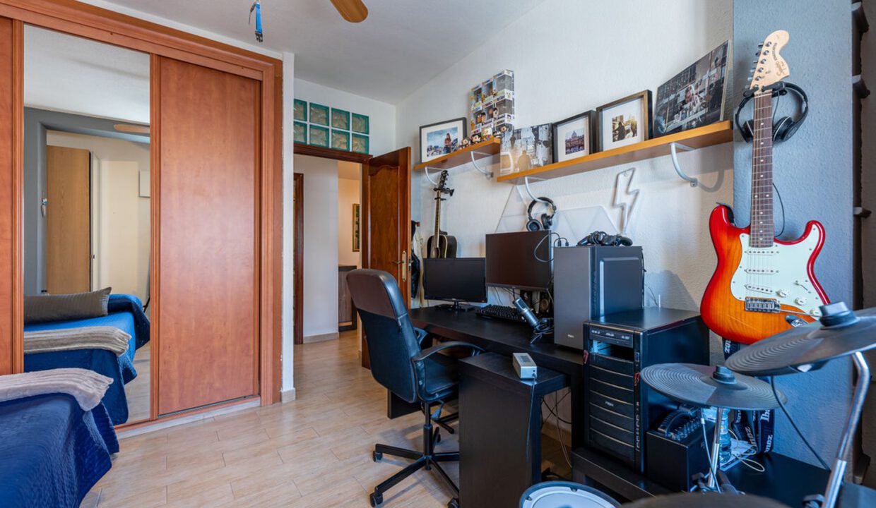 los-pacos-semi-detached-9