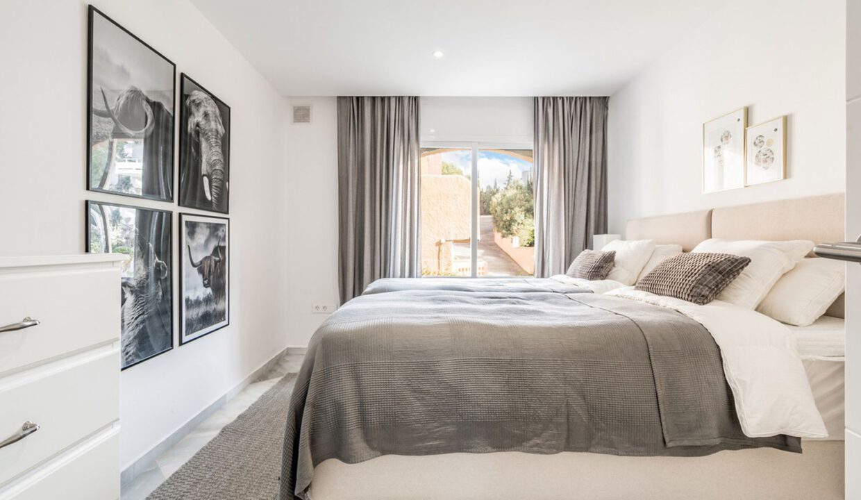 townhouse-nueva-andalucia-12