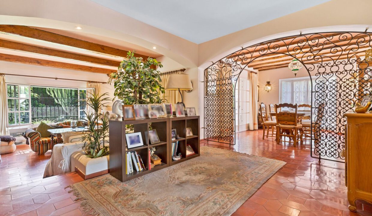 detached-mijas-villa-14