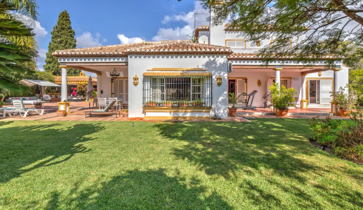 detached-mijas-villa-19