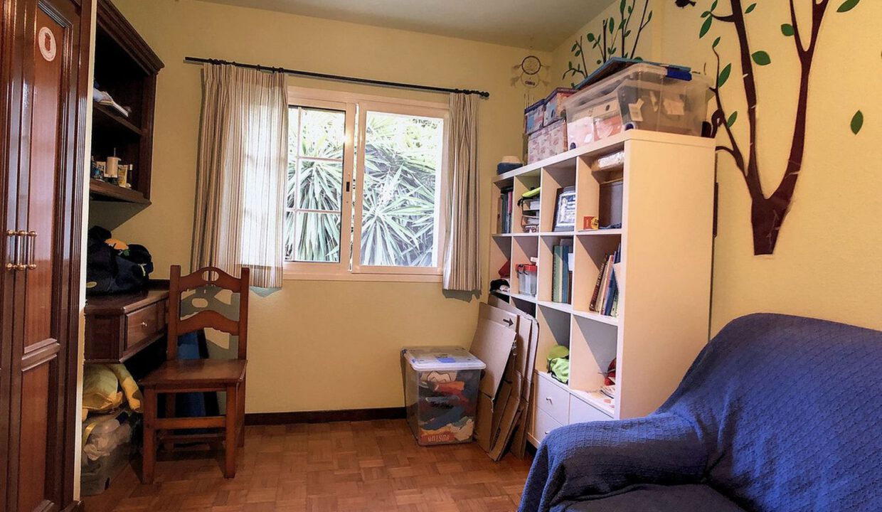 el-coto-townhouse-11